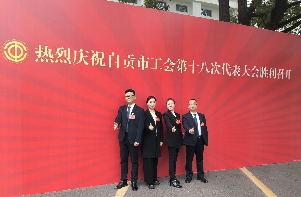 1705371754139039.jpg b40d9f962ce0643b5afaec44251b1bdb.jpg